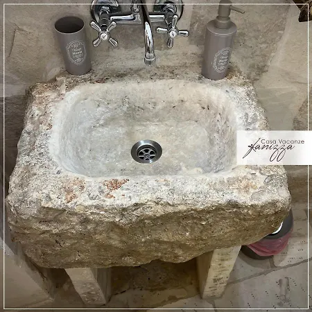 Fanizza Cummerse In Pietra Con Idromassaggio Alberobello